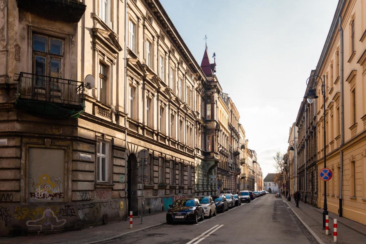 Lilly Apartment Main Train Station Old Town By The Castle Suites Красков Екстериор снимка