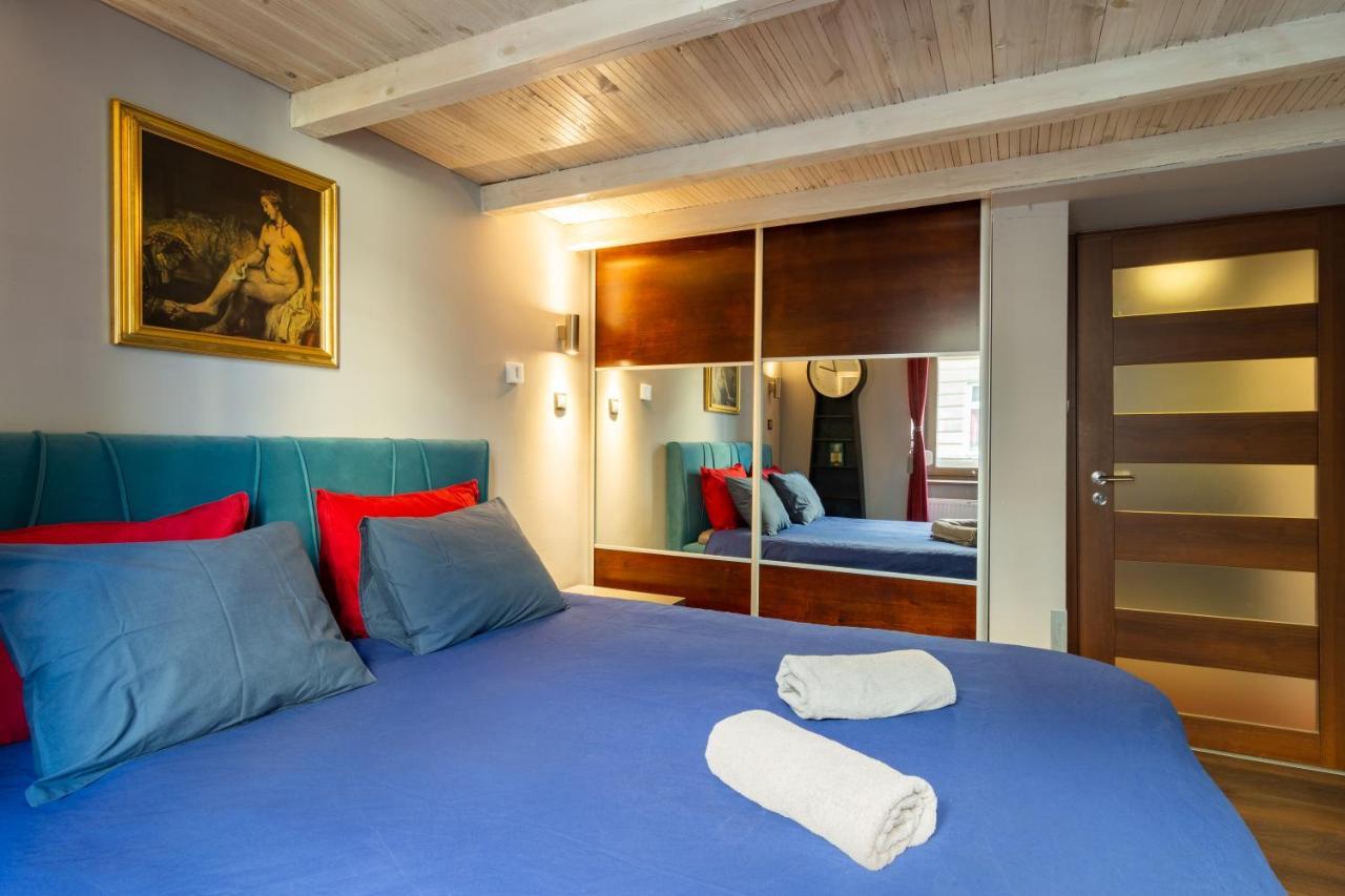 Lilly Apartment Main Train Station Old Town By The Castle Suites Красков Екстериор снимка