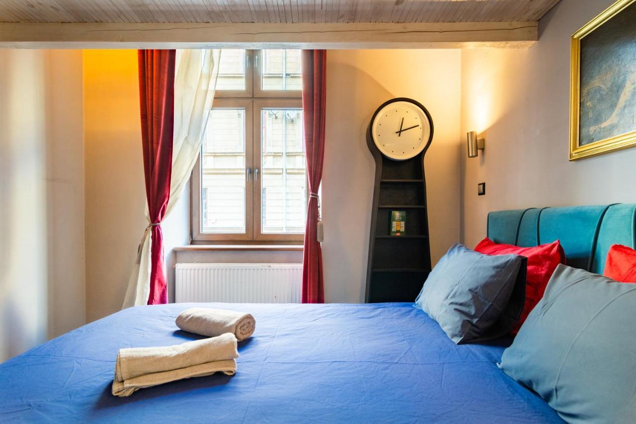Lilly Apartment Main Train Station Old Town By The Castle Suites Красков Екстериор снимка